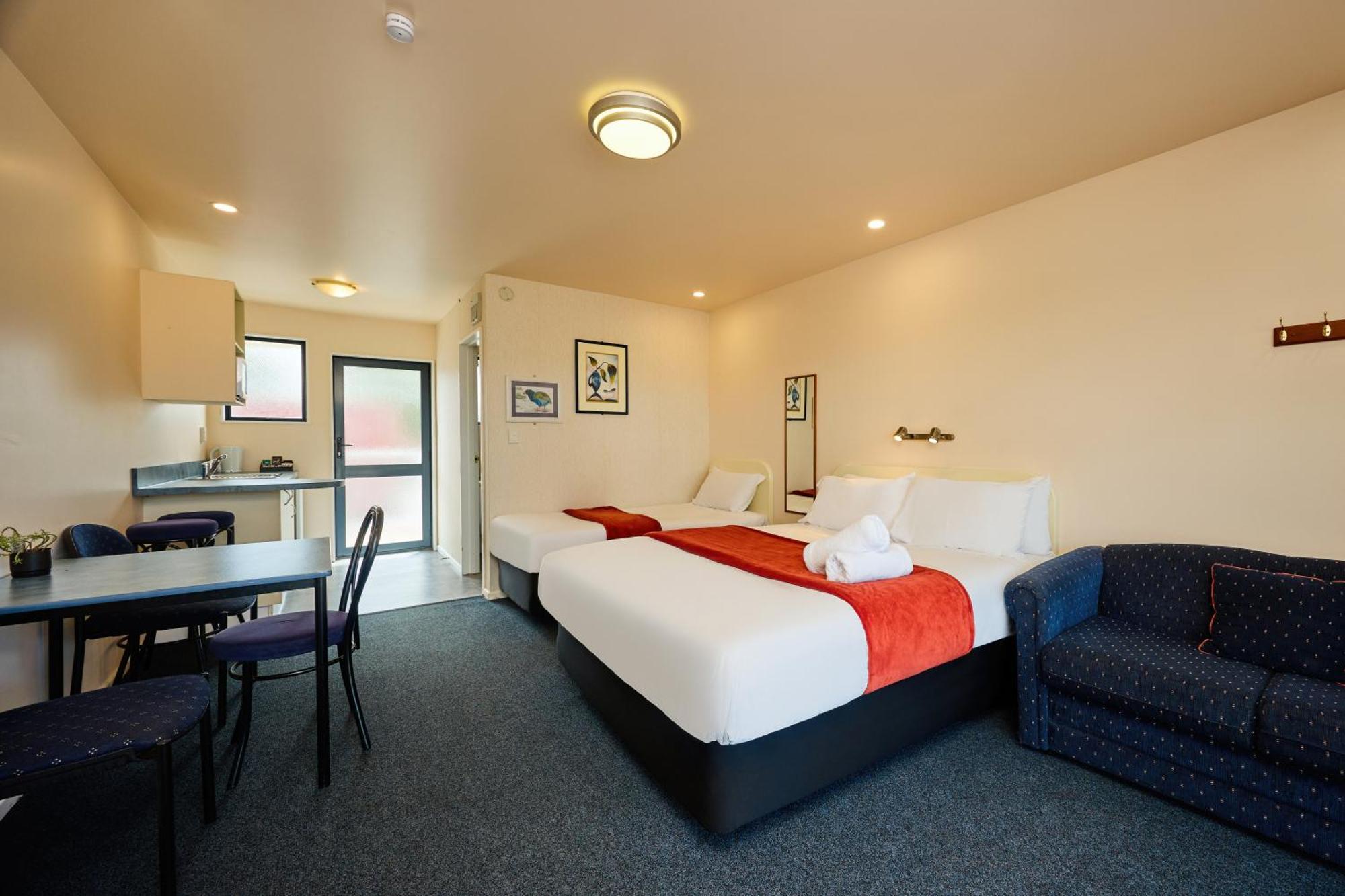 Mediterranean Motel Кайкура Екстериор снимка